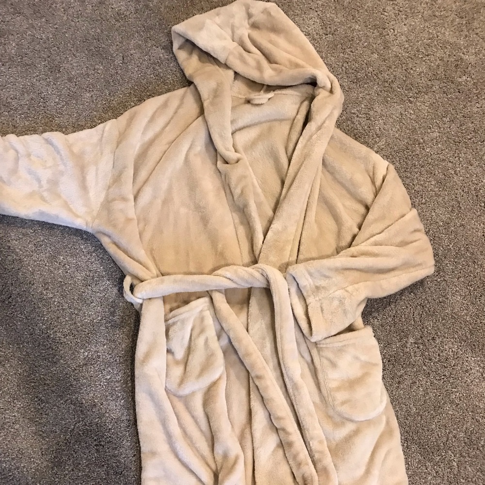 Super fluffy robe